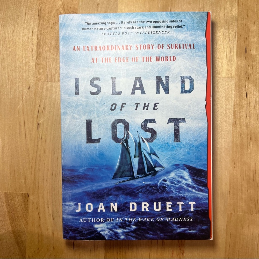📚BUY 2 GET 1 FREE‎ Island of the Lost